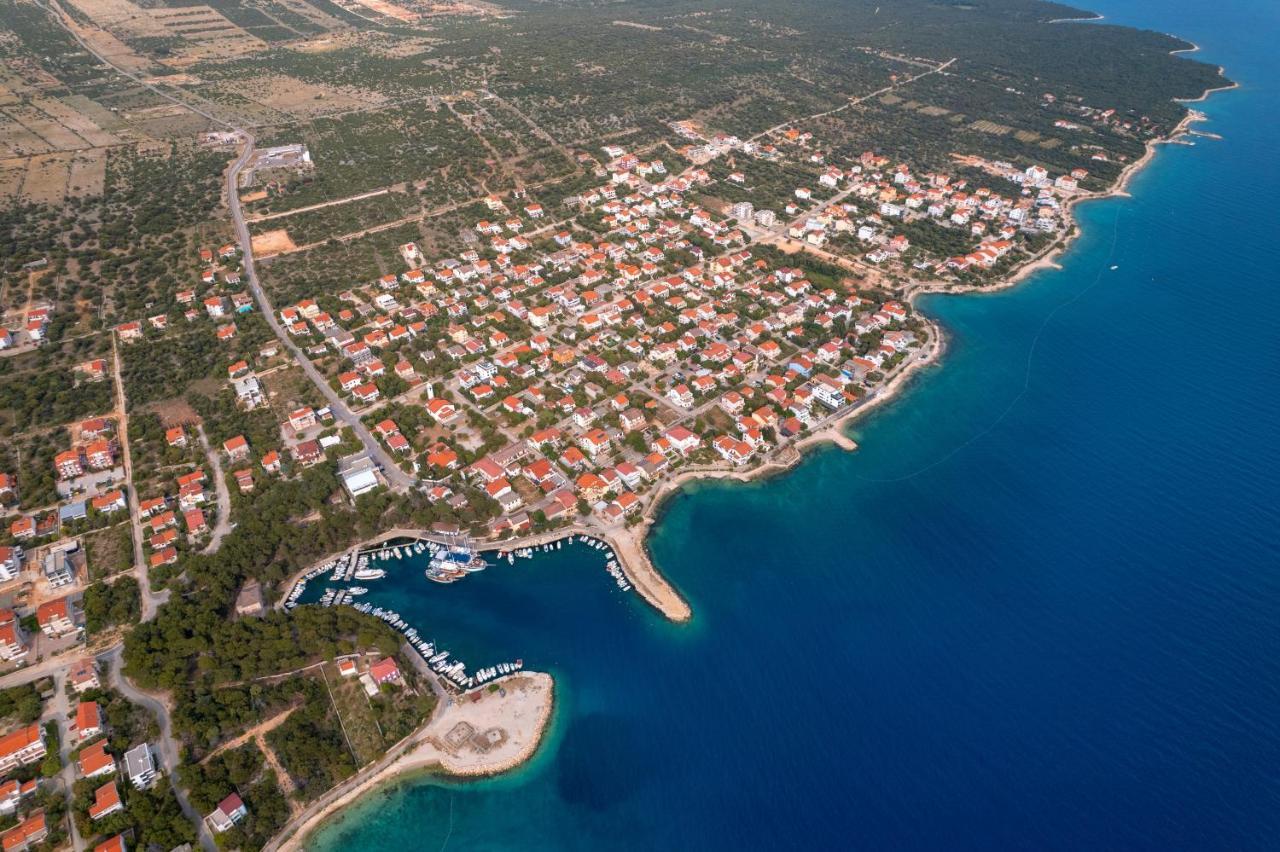 Apartments By The Sea Mandre, Pag - 4101 Kolan Exterior foto