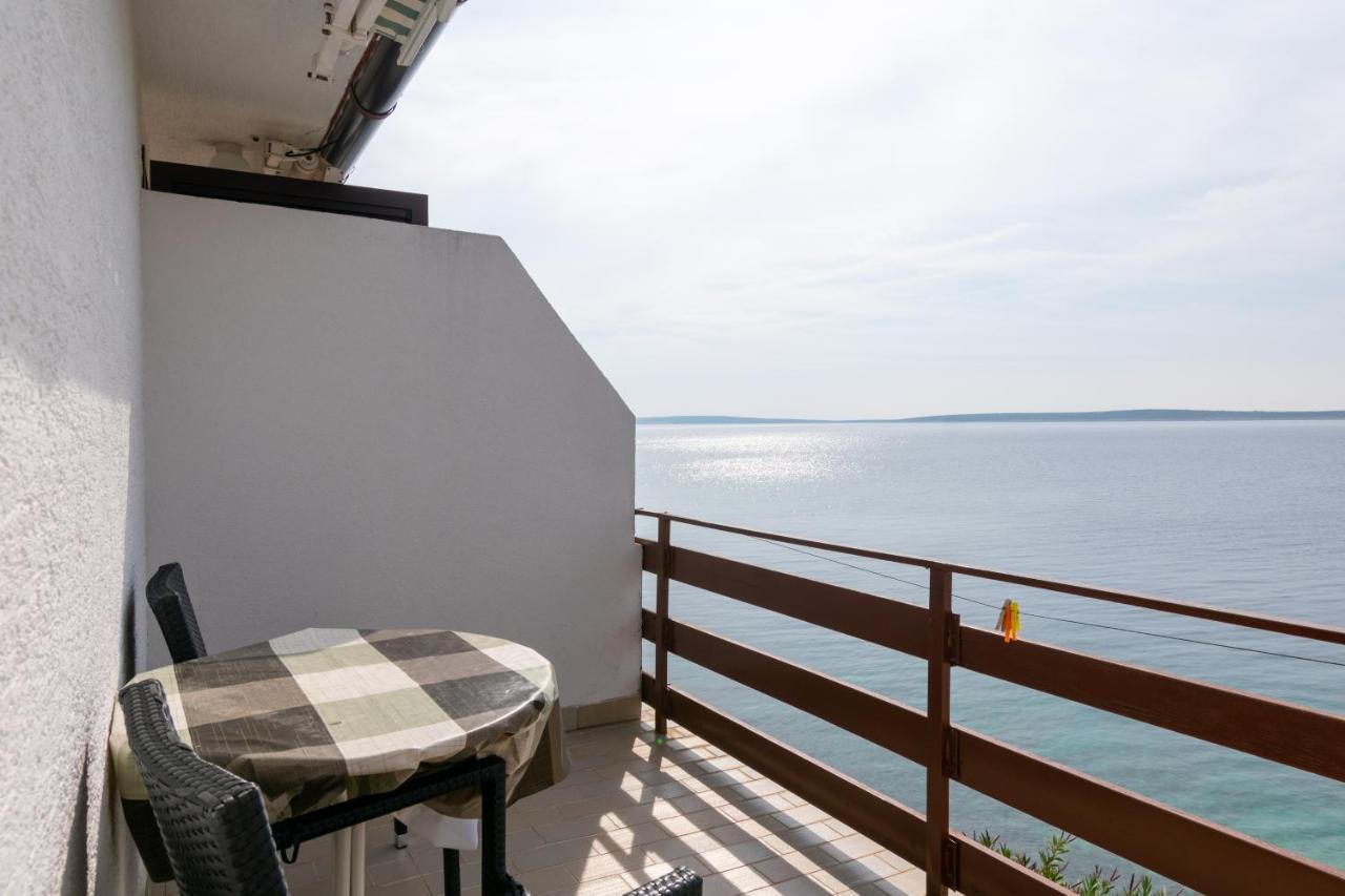 Apartments By The Sea Mandre, Pag - 4101 Kolan Exterior foto