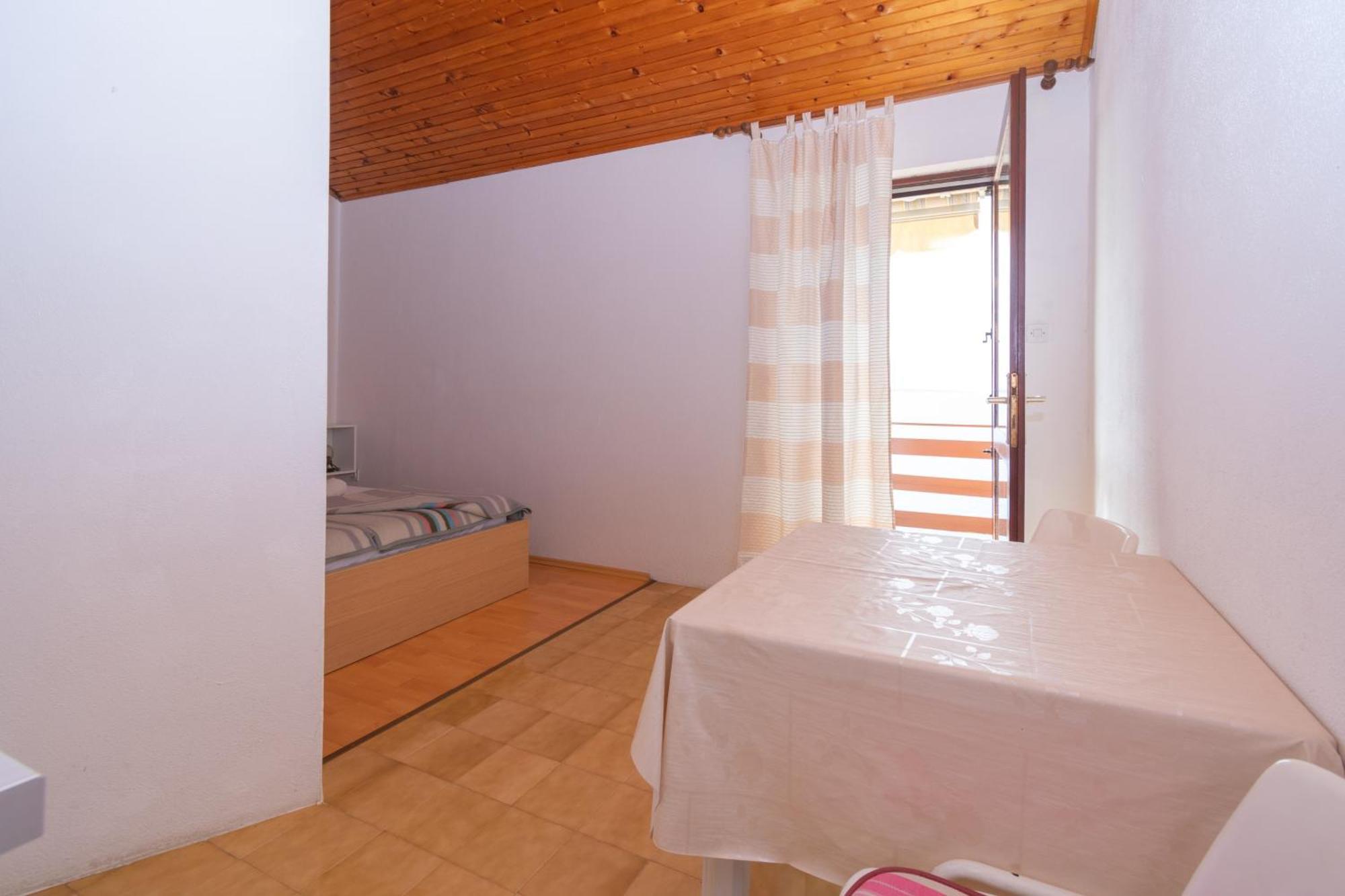 Apartments By The Sea Mandre, Pag - 4101 Kolan Zimmer foto
